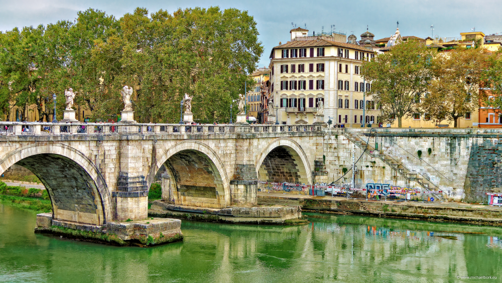 On the banks of the Tiber (mbv-1020786-160x90)